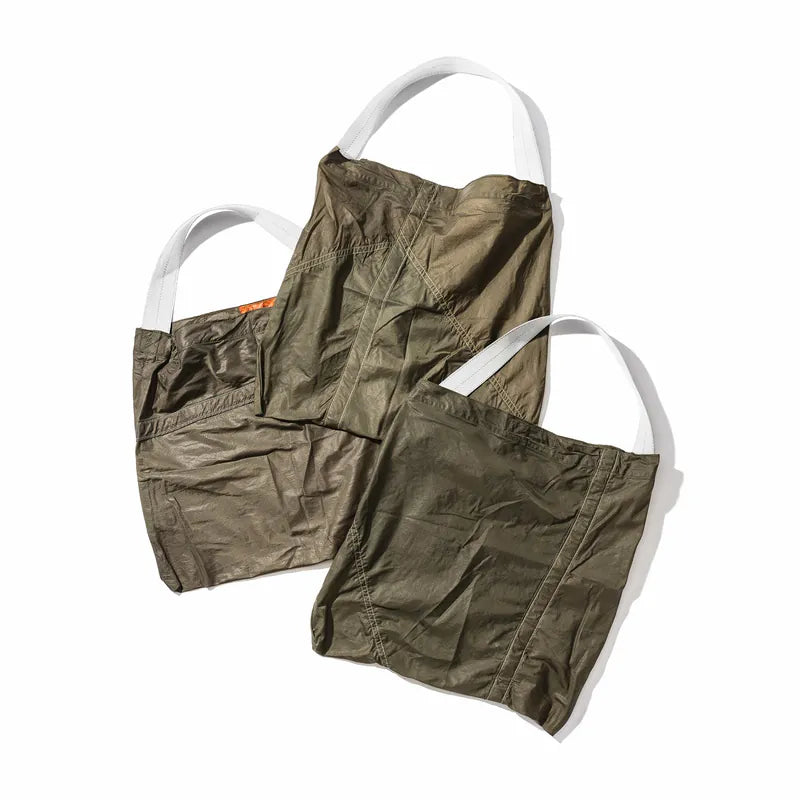 PUEBCO|VINTAGE PARACHUTE LIGHT BAG Olive / 輕量降落傘布再製單肩包 橄欖綠