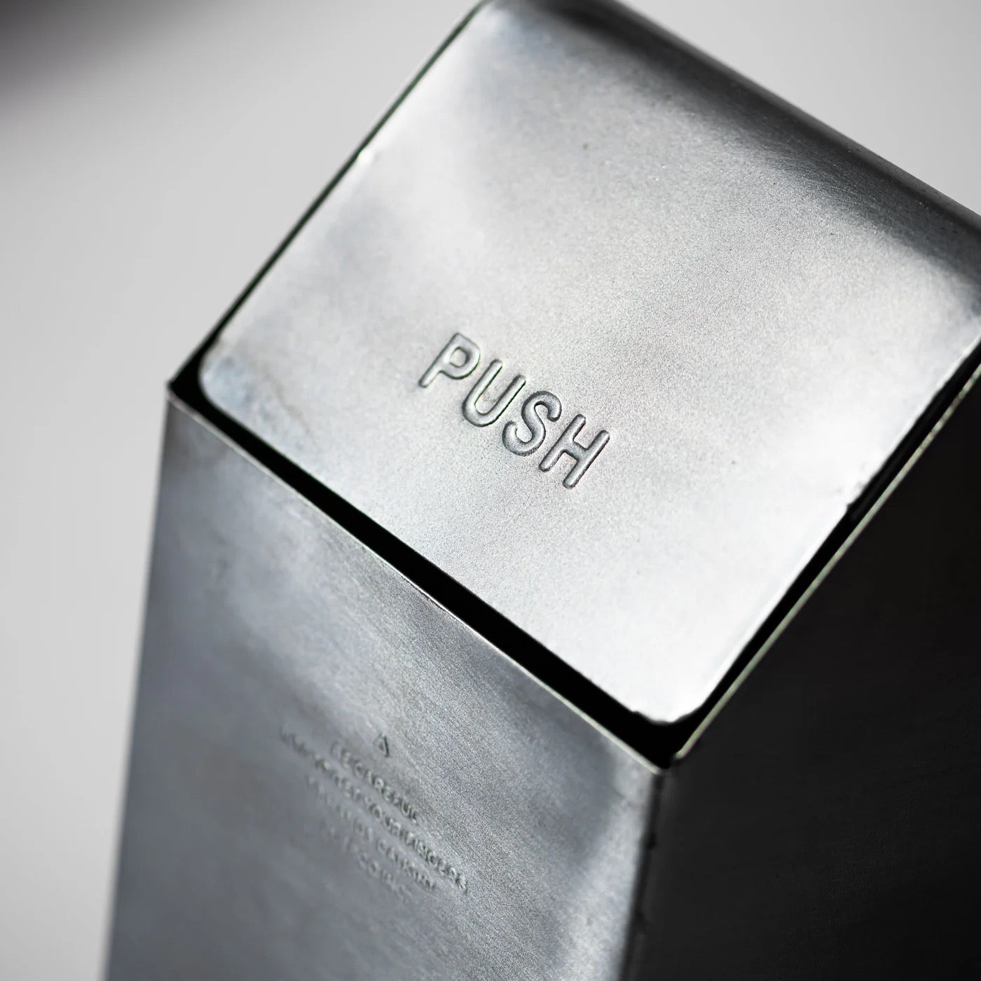 PUEBCO｜COUNTERTOP DUSTBIN / 鋼製檯面垃圾桶
